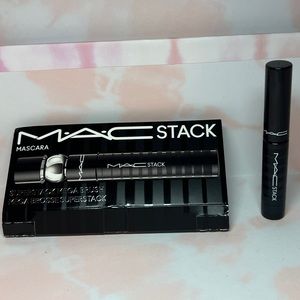 •NIB• Mini MACstack Mega Mascara